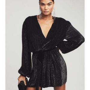 retroféte
Women's Black Gabrielle Sequin Robe
